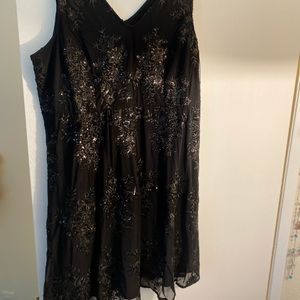 Torrid mid thigh dress